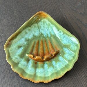 Vintage Red Wing Pottery Seashell Ash Tray Mid Century Glazed